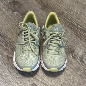 listing-status-banner